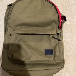 🚨10$ CLEAROUT 🚨

HERSCHEL LIKE NEW BACKPACK
